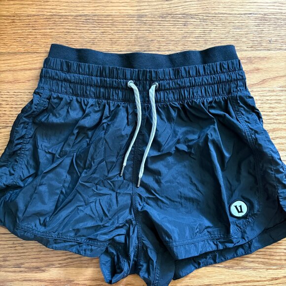 Vuori Pants - Vuori Halo Sport Short XS